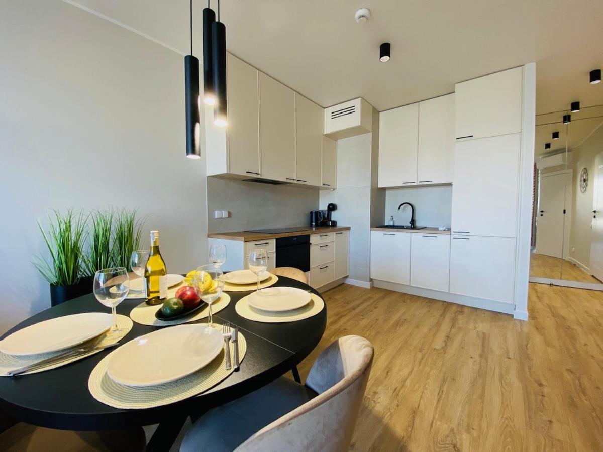 Apartamenty S&S Chlebova Gdansk Z Widokiem Na Rzeke Motlawe, Stare Miasto Екстер'єр фото