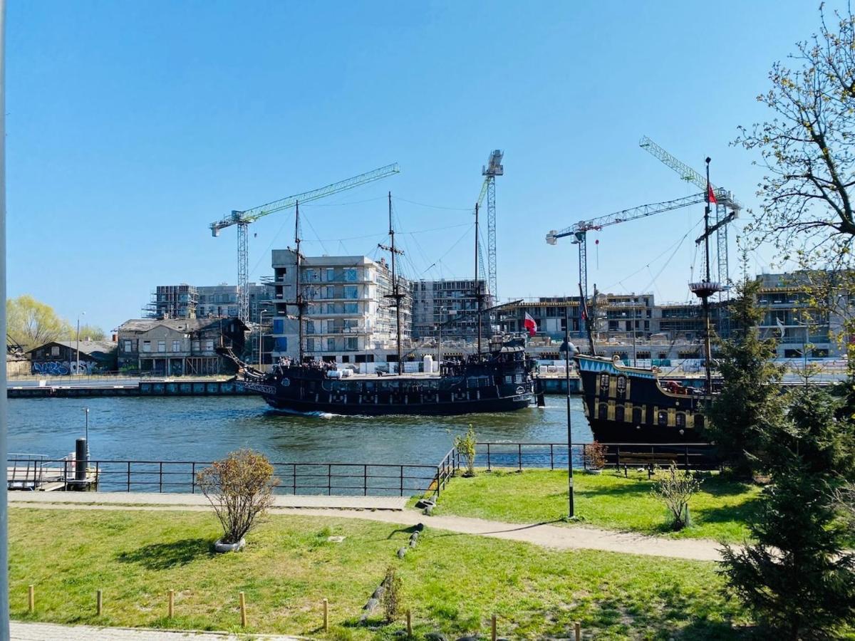 Apartamenty S&S Chlebova Gdansk Z Widokiem Na Rzeke Motlawe, Stare Miasto Екстер'єр фото