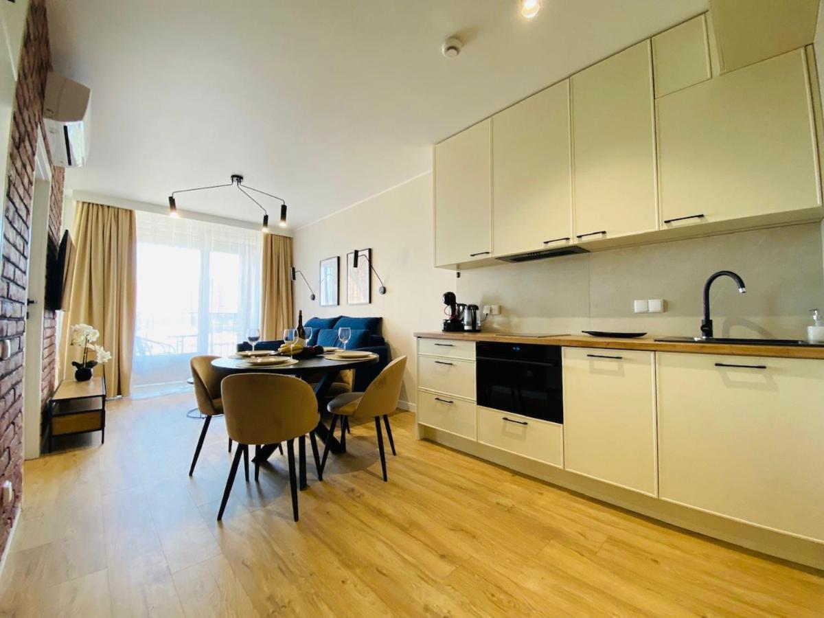 Apartamenty S&S Chlebova Gdansk Z Widokiem Na Rzeke Motlawe, Stare Miasto Екстер'єр фото